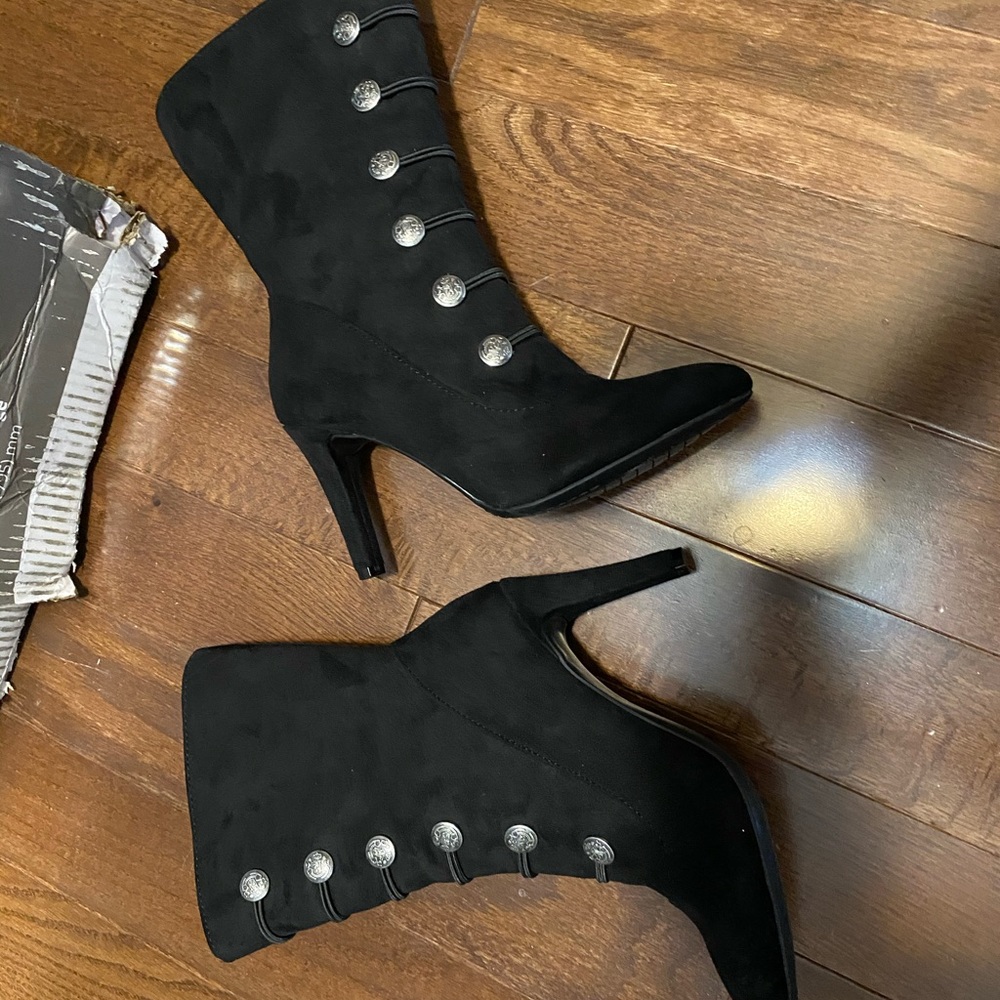 Booties - Picture 6 of 6